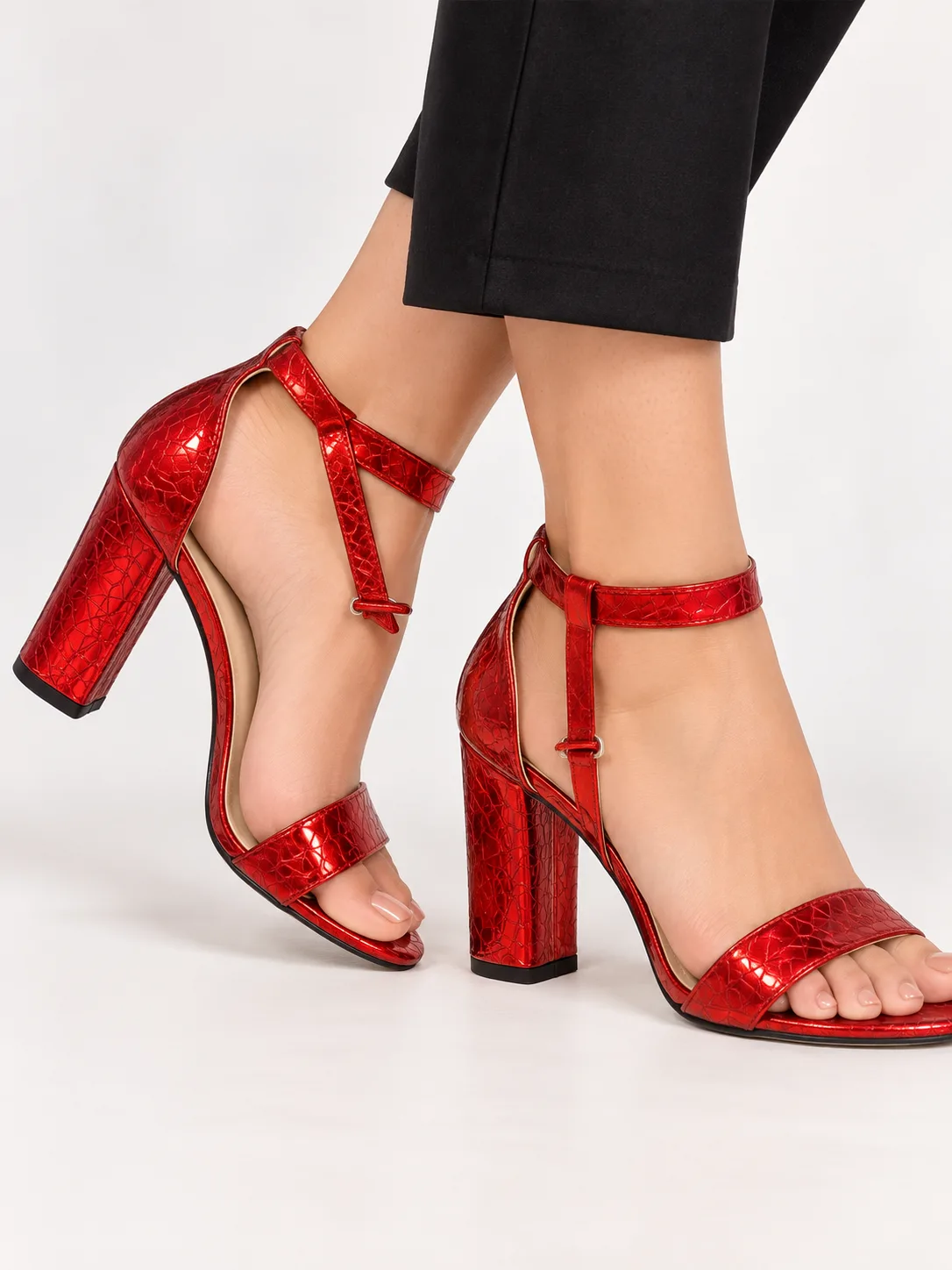 RED METALLIC CROC BLOCK HEEL SANDALS 4122
