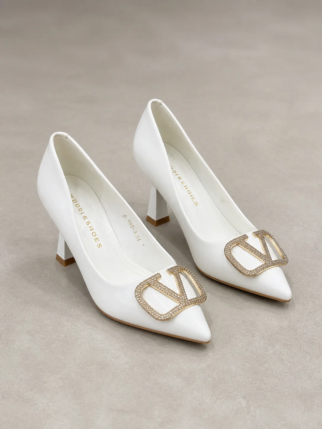 WHITE PATENT GOLD V BUCKLE BLOCK HEEL PUMPS PRODUCT19