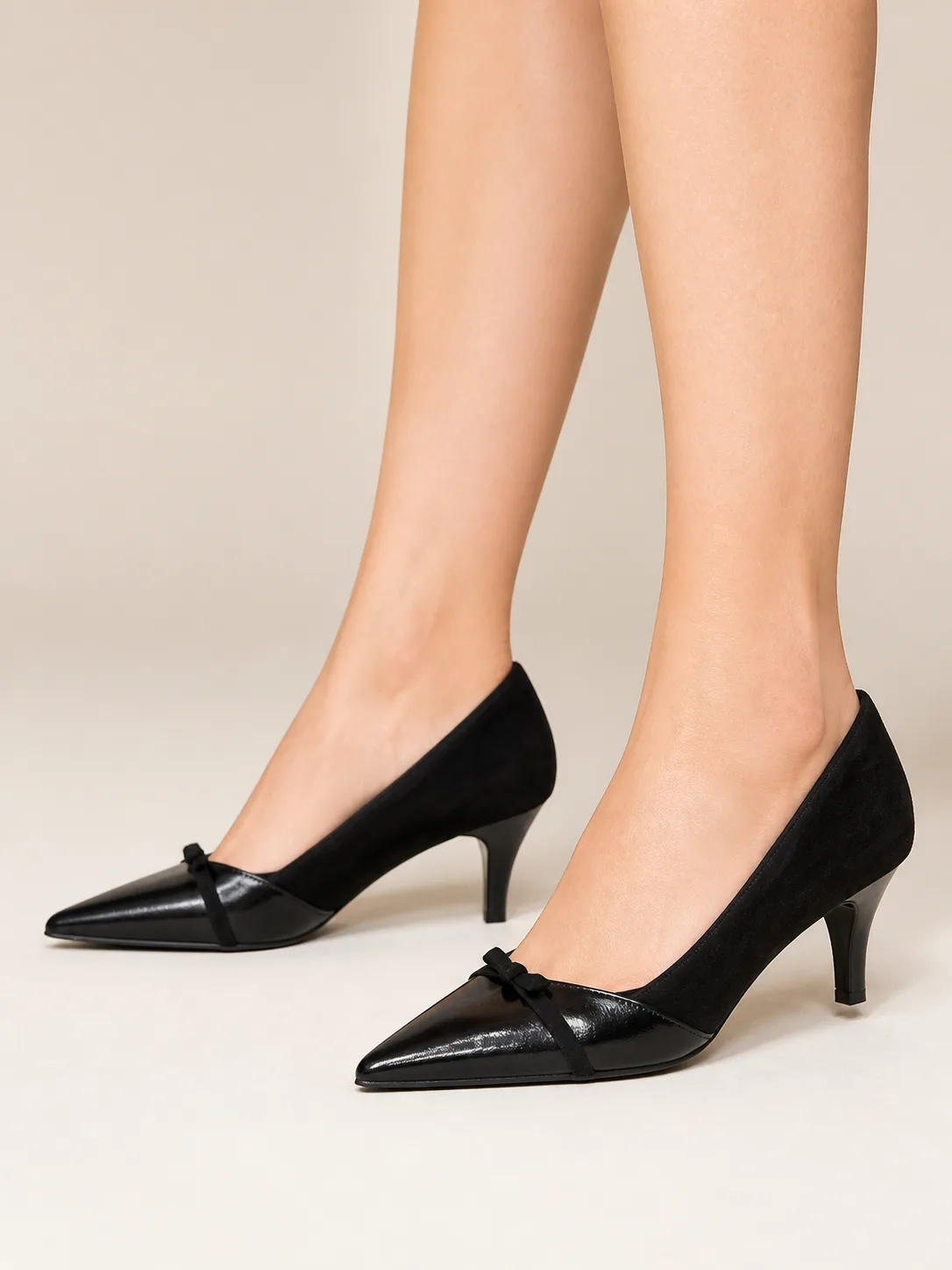 BLACK PATENT SUEDE BOW KITTEN HEEL PUMPS PRODUCT73 — photo 1