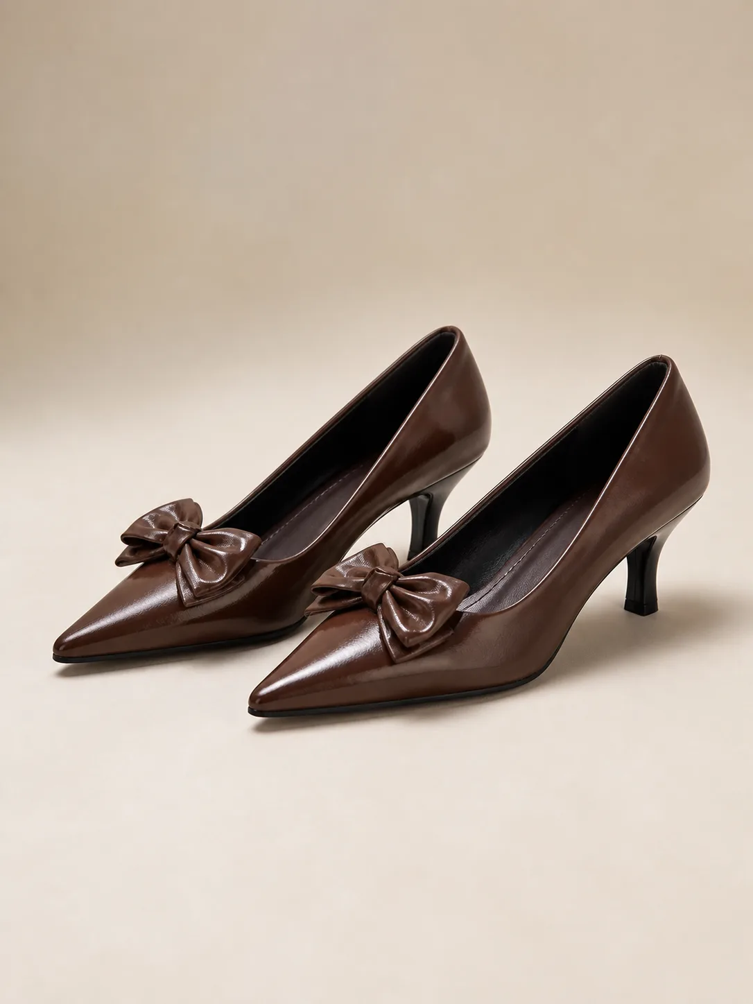 BROWN BOW POINTED KITTEN HEEL PUMPS PRODUCT131