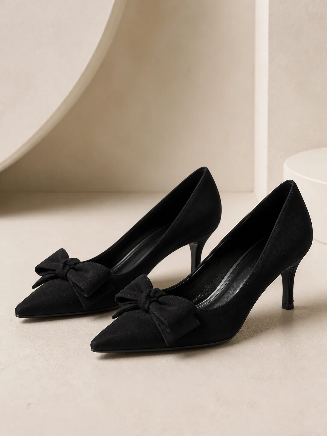 BLACK SUEDE BOW POINTED KITTEN PUMPS PRODUCT151
